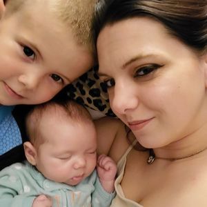 Meet your Posher, Crystal